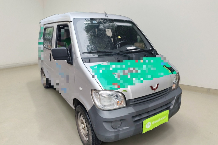 五菱汽车 五菱之光 2023款 1.5L 实用型 5/7座车身外观3