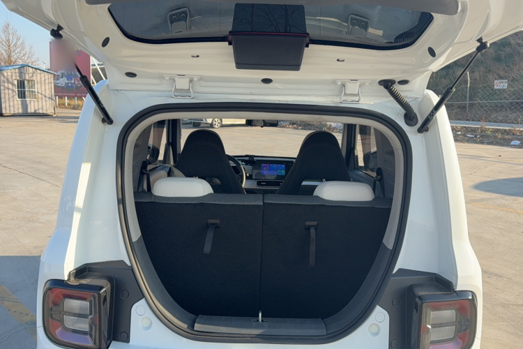 吉利银河 熊猫 2025款 210km 元气熊局部细节23