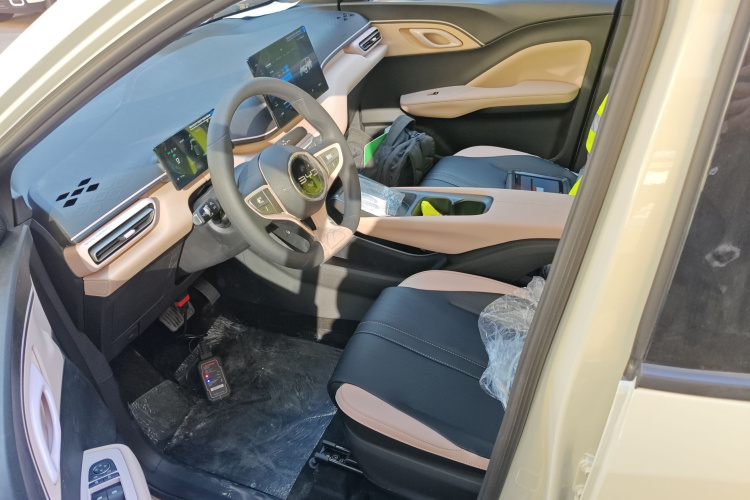 比亚迪 海鸥 2025款 智驾版 305km 活力版中控内饰19