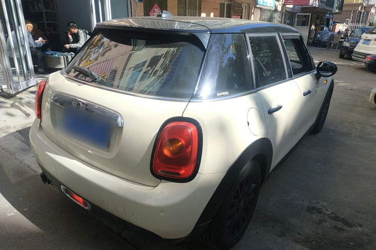 MINI 2016款 1.5T COOPER 五门版车身外观6005