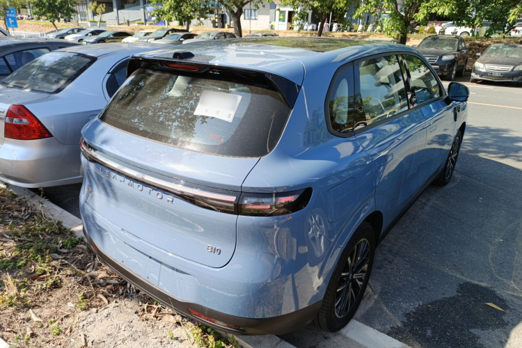 零跑汽车 零跑B10 2025款 510激光雷达版车身外观7