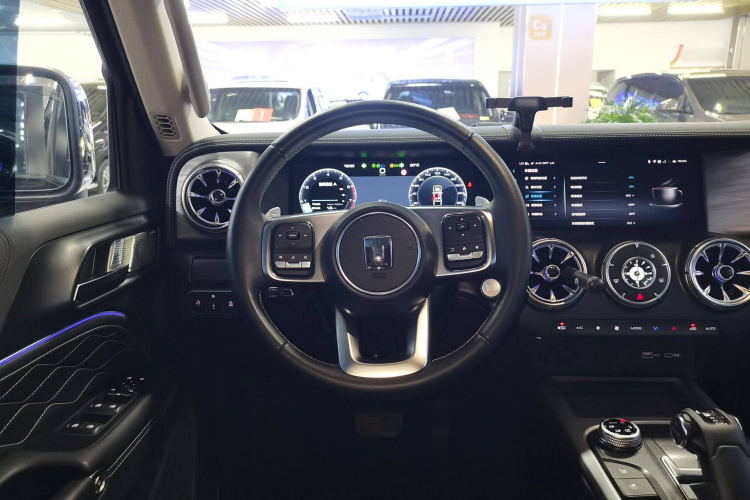坦克300 2023款 城市版 2.0T 很有型中控内饰13