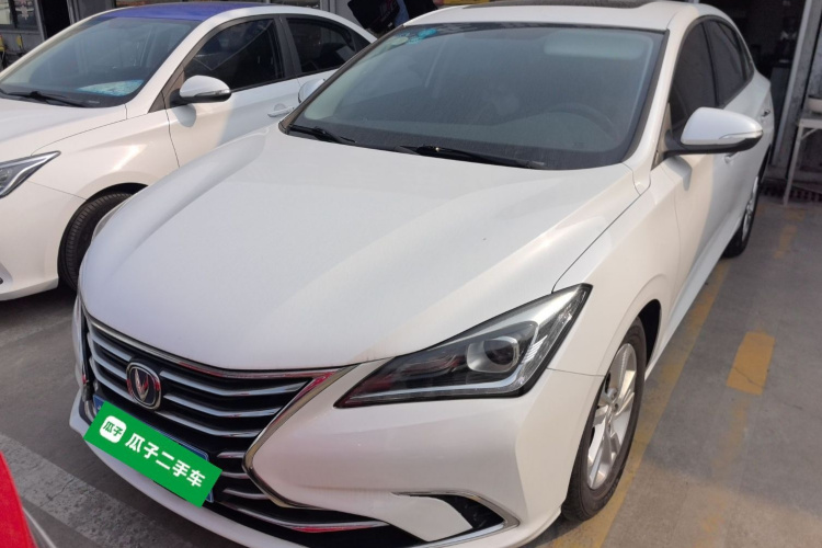 长安 逸动 2019款 高能版 1.6L GDI 手动先锋型 国VI车身外观6001