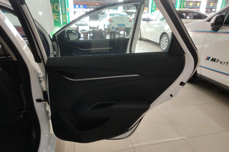 别克 英朗 2021款 1.3T 自动轻混动精英型中控内饰7006