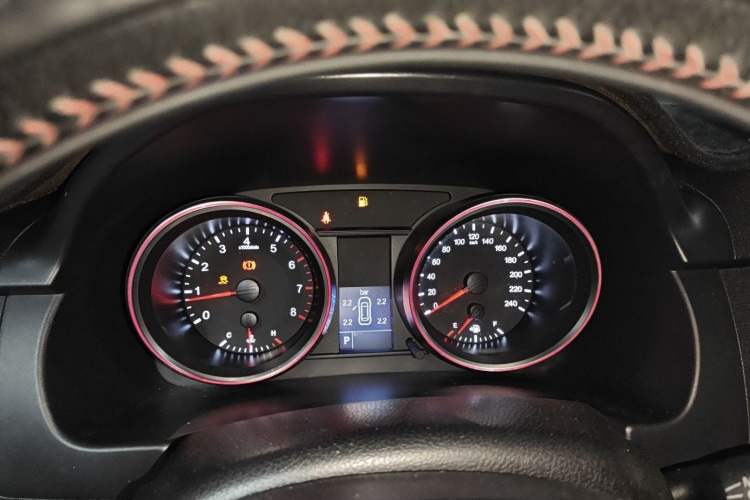 哈弗H6 2015款 运动版 1.5T 自动两驱豪华型局部细节14