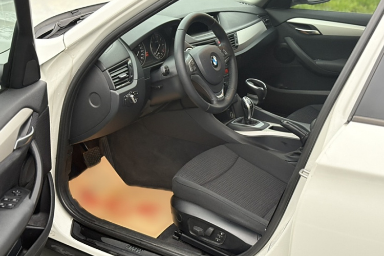 宝马X1 2014款 sDrive18i 时尚型中控内饰7003