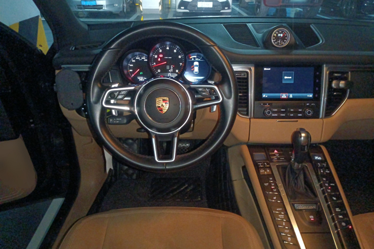 保时捷 2017款  Macan 2.0T中控内饰13