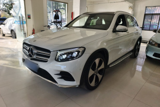 奔驰GLC 2018款 改款 GLC 300 4MATIC 动感型