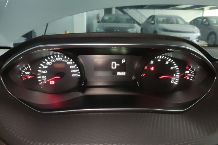 标致308 2016款 1.6L 自动豪华版局部细节14