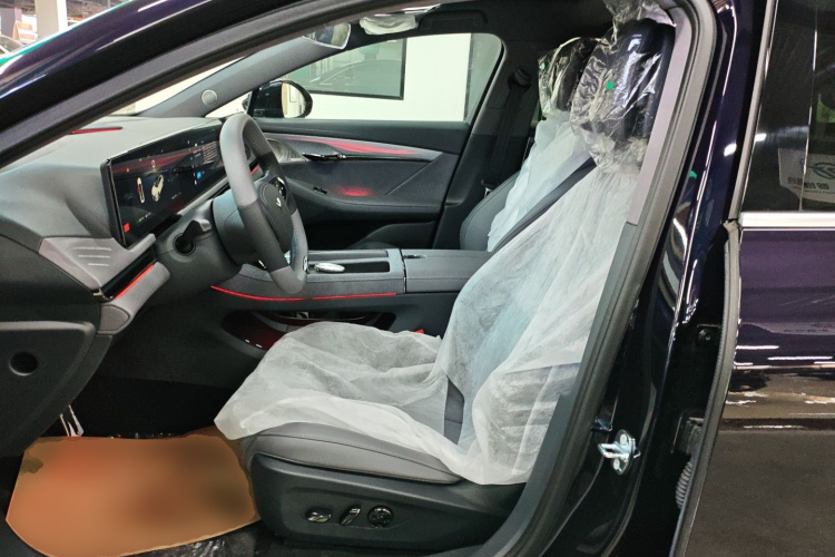 岚图汽车 岚图追光 2024款 PHEV 四驱超长续航行政版中控内饰19