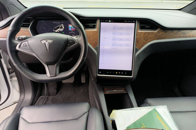 特斯拉 Model X 2019款 长续航版中控内饰12