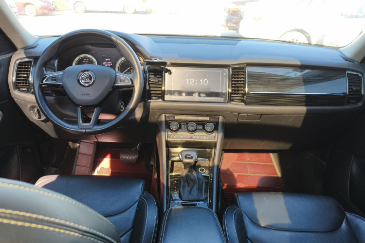 斯柯达 柯迪亚克 2018款 改款 TSI330 7座两驱豪华优享版中控内饰7002