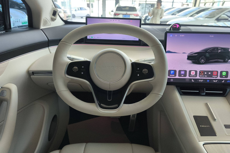 鸿蒙智行 智界R7 2024款 纯电 667km Pro局部细节13