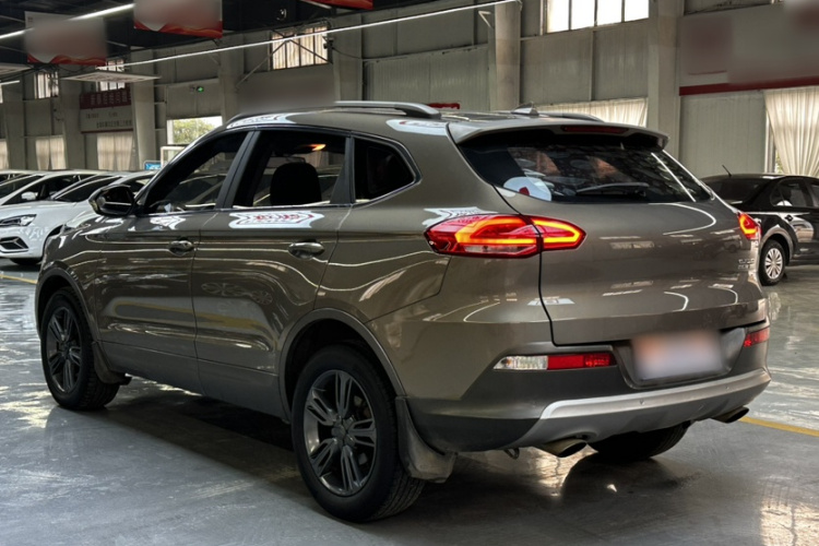 猎豹汽车 猎豹CS10 2017款 2.0T 自动都市型车身外观6004