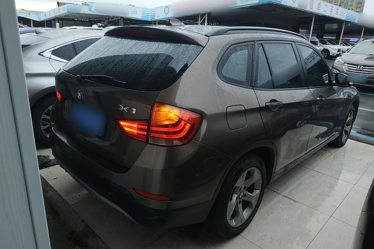 宝马X1(进口) 2012款 sDrive18i豪华型车身外观7