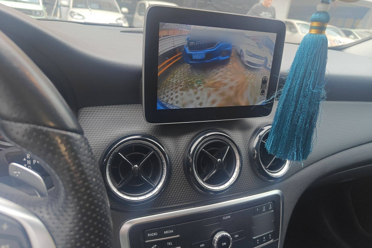 奔驰GLA 2019款 GLA 200 动感型局部细节16