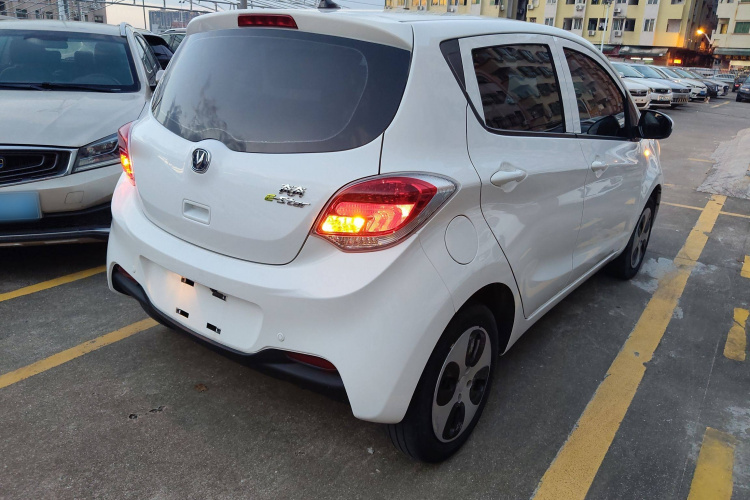 长安欧尚 奔奔E-Star 2020款 心悦版 磷酸铁锂（31.18kWh）车身外观6005