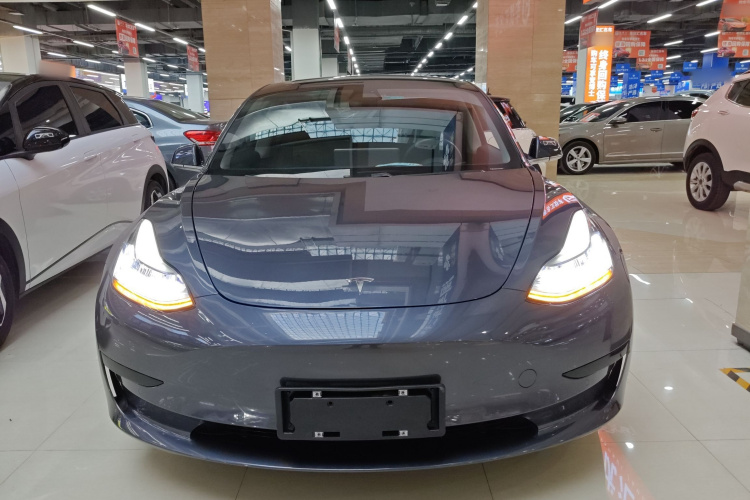 特斯拉 Model 3 2020款 标准续航后驱升级版车身外观2