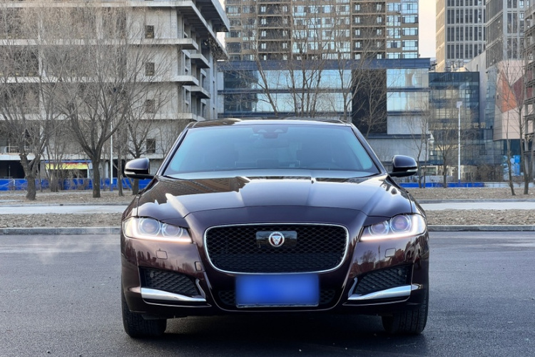 捷豹XFL 2017款 XFL 2.0T 240PS 尊享版车身外观6001