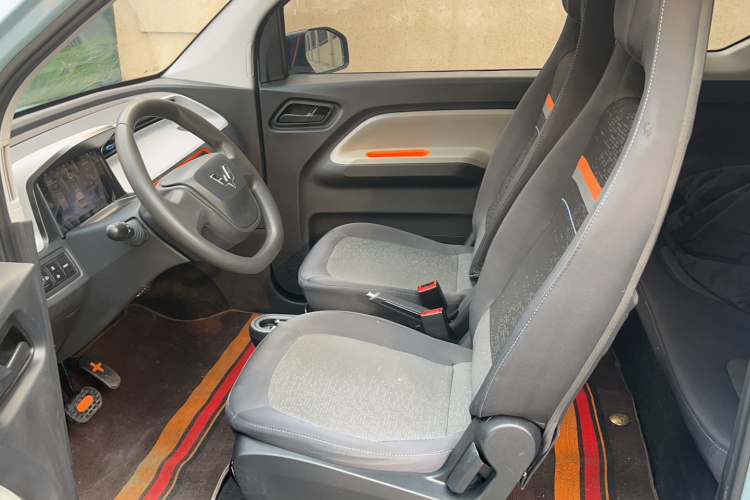 五菱汽车 宏光MINIEV 2022款 自在款 三元锂中控内饰7001