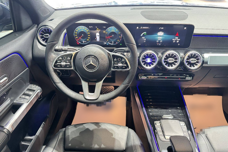 奔驰GLB 2020款 改款 GLB 200 动感型中控内饰7011