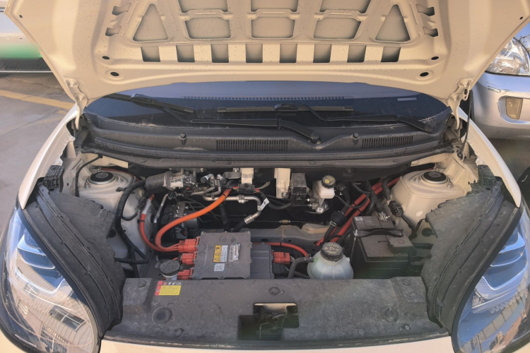 五菱汽车 五菱缤果 2025款 410km 灵犀尊享款机舱底盘24