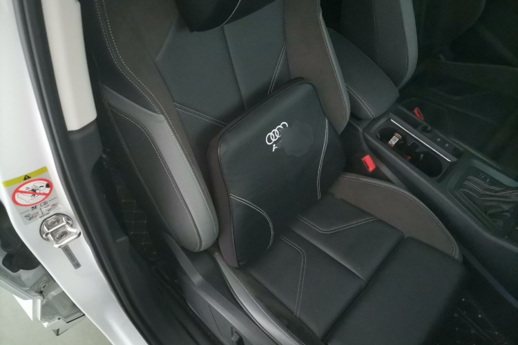 奥迪Q3 Sportback 2022款 40 TFSI 时尚型局部细节41