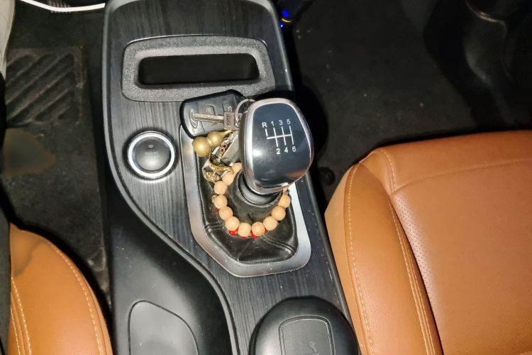 奇瑞 瑞虎7 2016款 1.5T 手动耀目版局部细节18