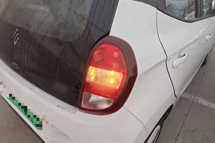 江铃集团新能源 易至EV2 2024款 201km 舒适型车身外观9