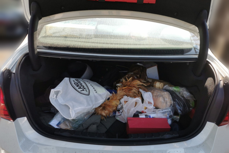 宝马3系 2016款 316i 时尚型局部细节23