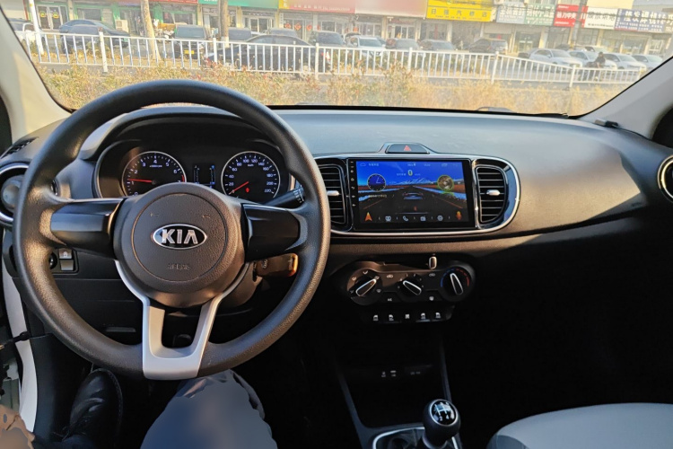 起亚 焕驰 2019款 1.4L 手动智享版Value 国VI中控内饰7002