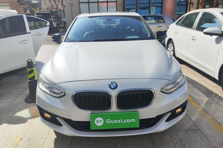 宝马1系 2017款 118i 运动型车身外观6001