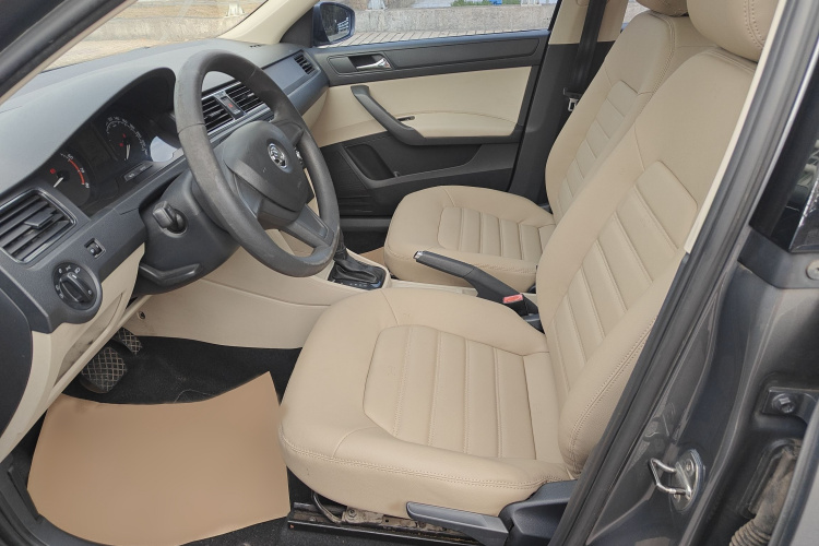 斯柯达 昕锐 2015款 1.6L 自动智选型中控内饰7004