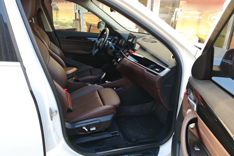 宝马X1 2021款 改款 sDrive25Li 领先型局部细节41