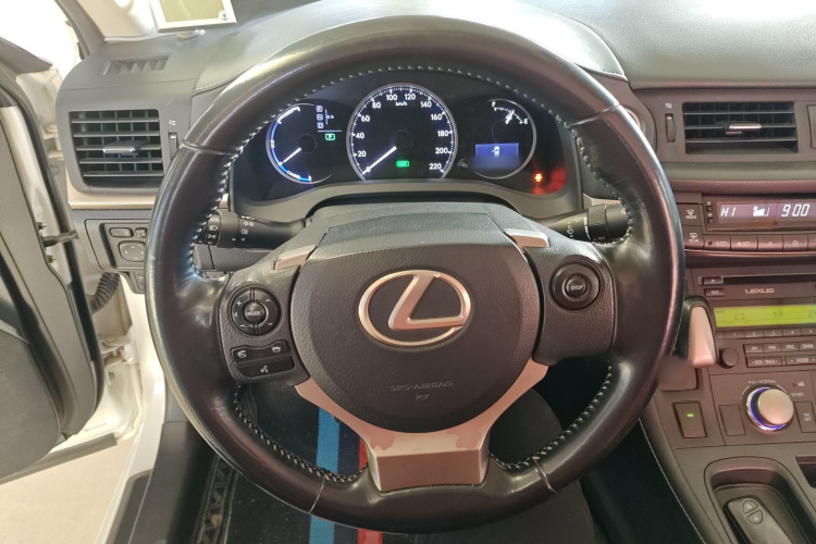 雷克萨斯CT 2014款 CT200h 精英版 单色中控内饰13