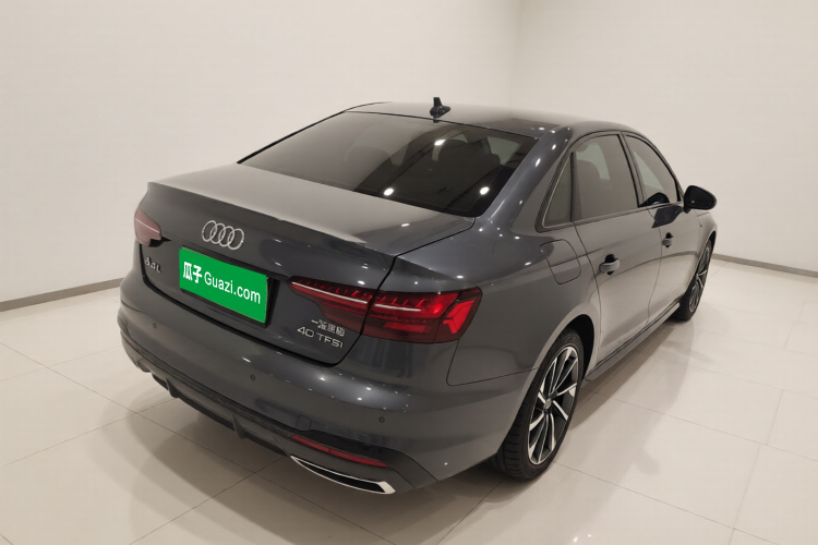 奥迪A4L 2023款 40 TFSI 豪华动感型车身外观7