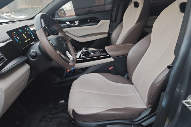 比亚迪 秦PLUS 2023款 冠军版 DM-i 55KM领先型中控内饰19