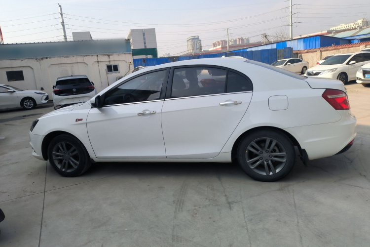 吉利汽车 帝豪 2017款 三厢百万款 1.5L CVT向上互联版车身外观4