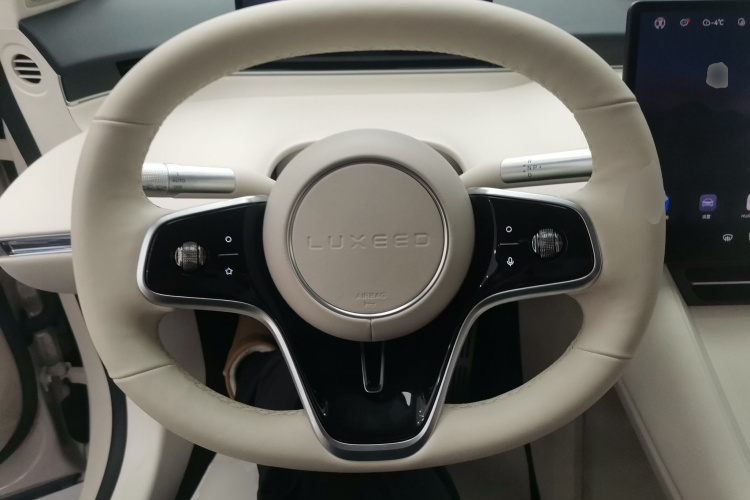 鸿蒙智行 智界R7 2024款 纯电 802km Max中控内饰13