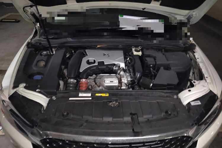 DS 5LS 2016款 1.6T 风尚版THP160局部细节24