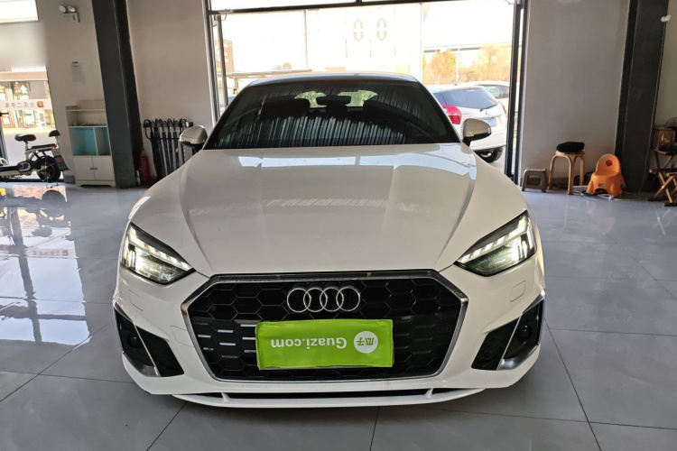 奥迪A5 2023款 Sportback 40 TFSI 时尚动感型车身外观2