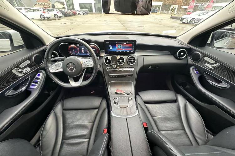 奔驰C级 2021款 C 260 L 运动版中控内饰7001