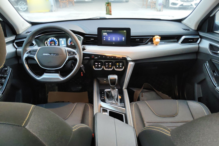 北京汽车 北京X3 2019款 1.5T CVT荣耀版中控内饰12