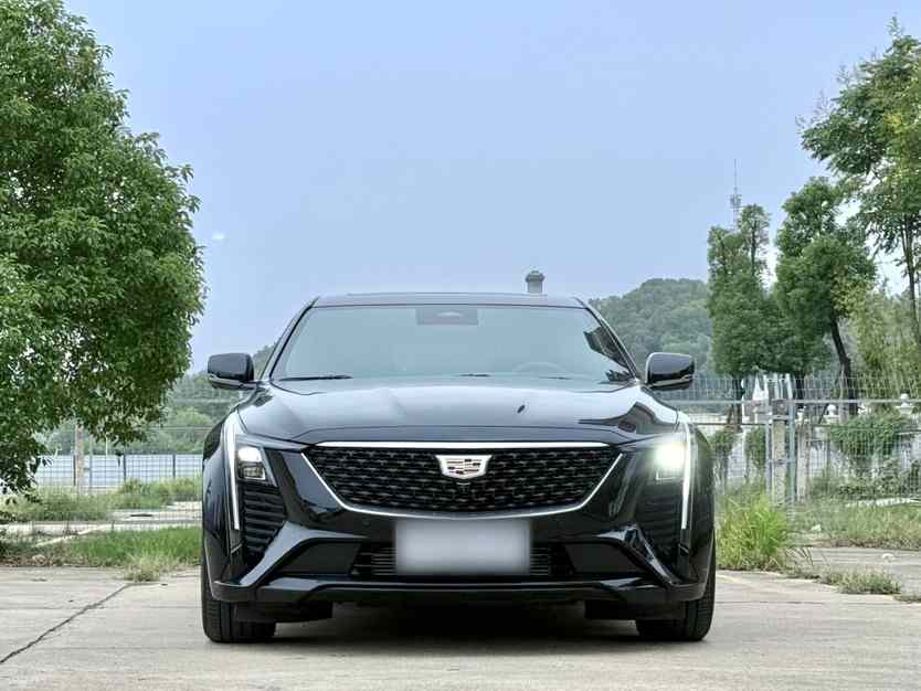 凯迪拉克CT5 2025款 28T 城市运动版(2)