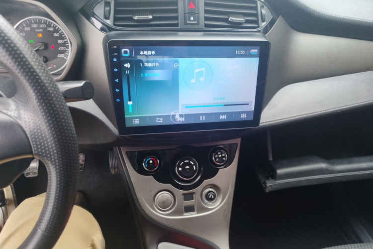 海马M3 2017款 1.5L 手动时尚型局部细节16