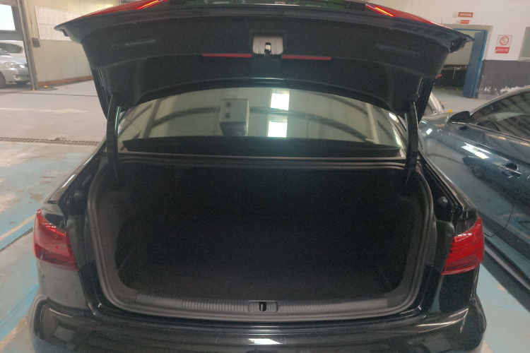 奥迪A3 2018款 30周年年型 Limousine 35 TFSI 运动型局部细节23