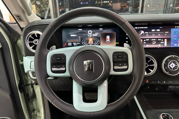 坦克300 2023款 2.0T 铁骑02中控内饰7007