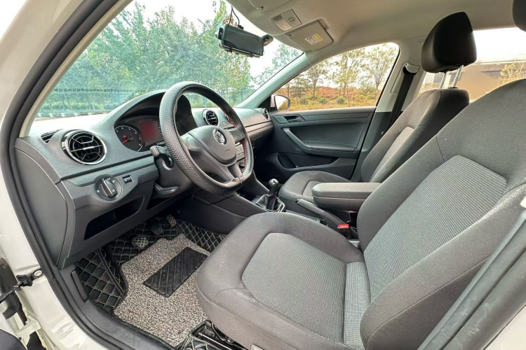 大众 捷达 2019款 梦想版 1.4L 手动时尚型局部细节19