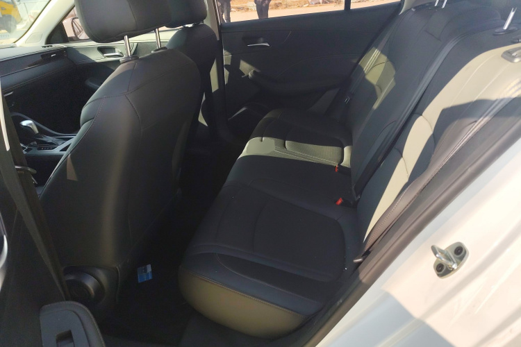 荣威i5 2026款 1.5L CVT豪华版中控内饰21