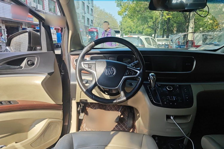 别克GL8 2017款 25S 豪华型 国V局部细节13